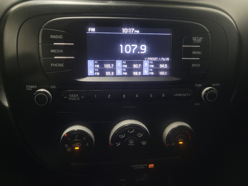 Used 2018 Kia Soul FWD image 25