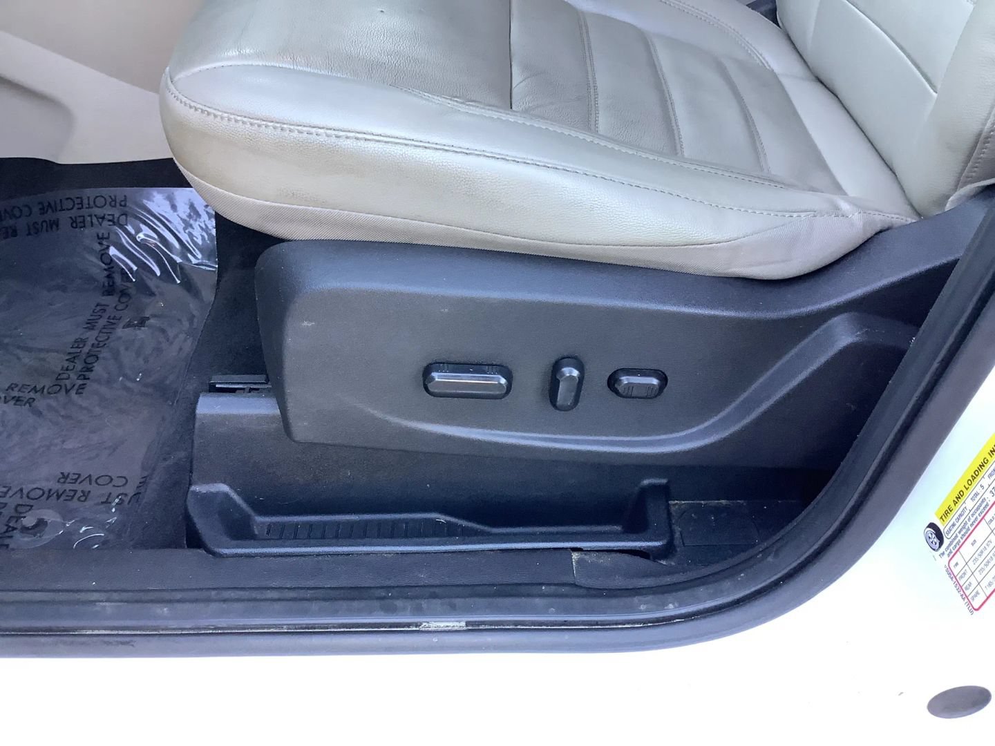 Used 2017 Ford Escape Titanium w/ Equipment Group 301A FWD image 25