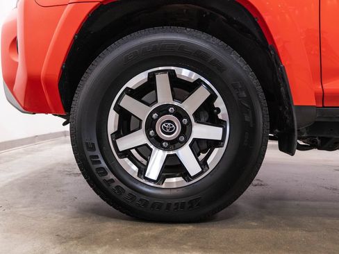 Certified 2024 Toyota 4Runner TRD Off-Road Premium w/ Off Road Premium Plus Package AWD/4WD image 11