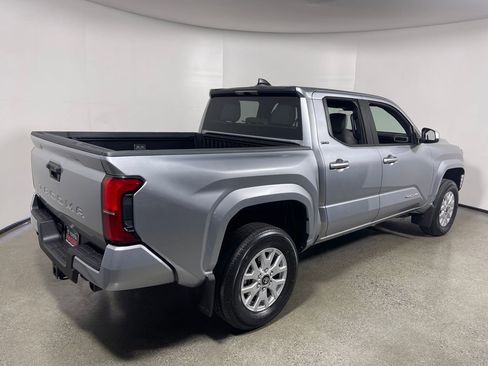 New 2026 Toyota Tacoma SR5 image 3