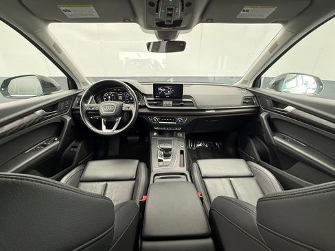 Used 2020 Audi Q5 e Prestige w/ Prestige Package AWD/4WD image 4