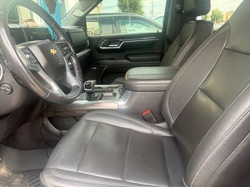Used 2023 Chevrolet Silverado 1500 LTZ AWD/4WD image 18