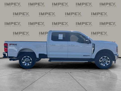 Used 2023 Ford F250 Lariat w/ Chrome Package image 6