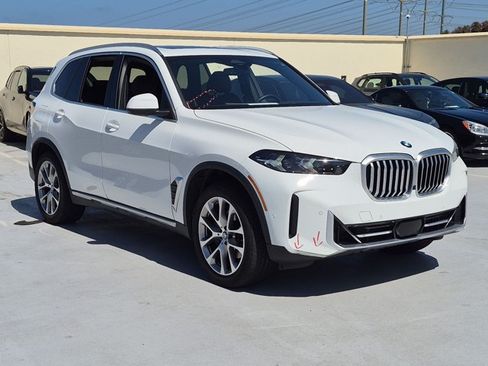 Used 2024 BMW X5 sDrive40i w/ Parking Assistance Package RWD image 3