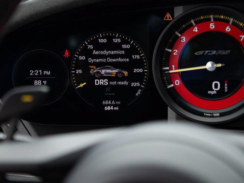 Certified 2025 Porsche 911 GT3 RS RWD image 40