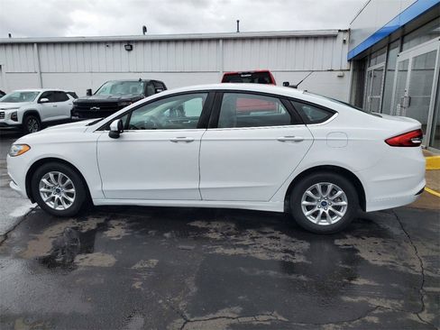 Used 2018 Ford Fusion S image 8