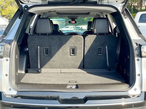 Used 2020 Chevrolet Traverse Premier w/ Redline Edition image 27