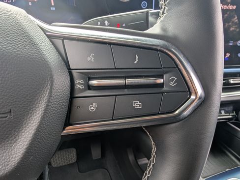 Used 2024 Chevrolet Equinox EV LT FWD image 33