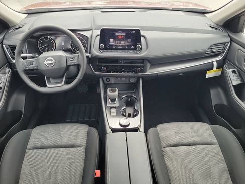 Used 2026 Nissan Rogue SV w/ Cold Weather Package AWD/4WD image 13