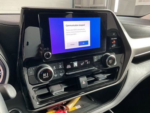 Used 2023 Toyota Highlander XLE image 15