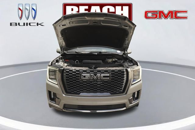 Used 2024 GMC Yukon Denali Ultimate AWD/4WD image 9