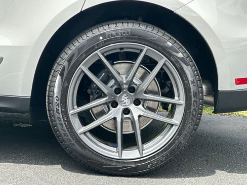 New 2026 Porsche Macan Turbo image 31