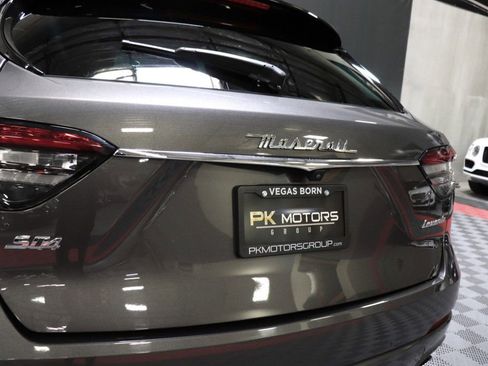 Used 2021 Maserati Levante S AWD/4WD image 6