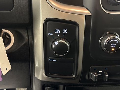 Used 2018 RAM 2500 SLT image 26