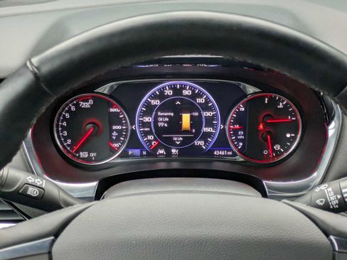 Used 2023 Chevrolet Traverse High Country image 34