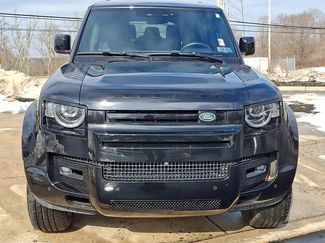 Used 2024 Land Rover Defender 130 X-Dynamic SE video 2