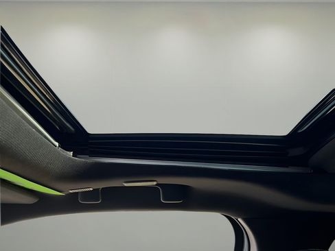 Certified 2025 Toyota Tacoma Limited image 27