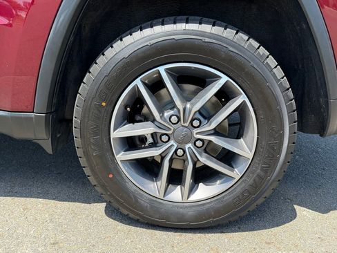 Used 2020 Jeep Grand Cherokee Limited AWD/4WD image 12