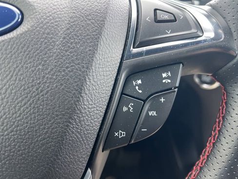 Used 2022 Ford Edge ST-Line image 29