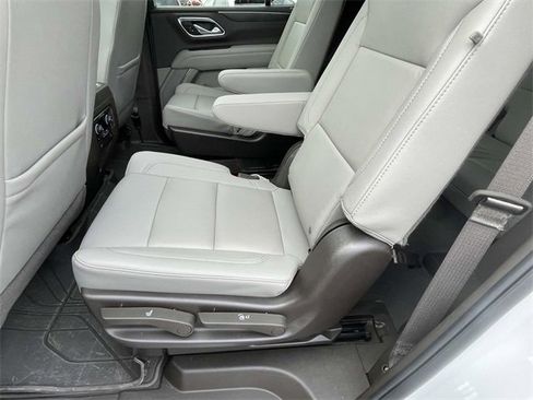 Certified 2024 Chevrolet Tahoe Z71 w/ Luxury Package image 12