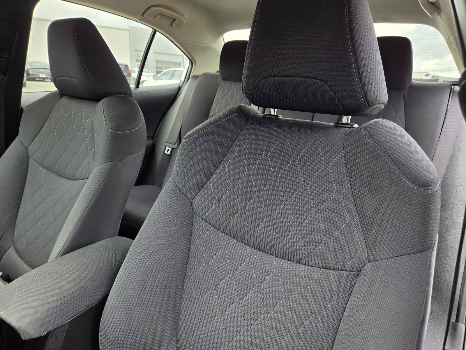 Used 2020 Toyota Corolla LE FWD image 24