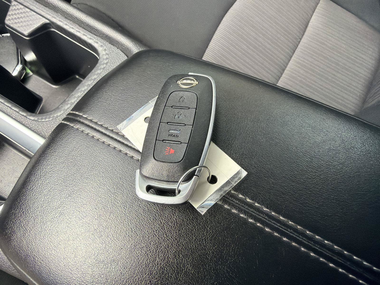 Used 2024 Nissan Sentra SV FWD image 35