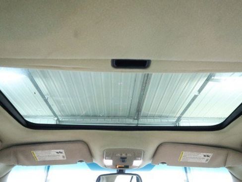 Used 2006 Cadillac DTS w/ Sun And Sound Package image 12