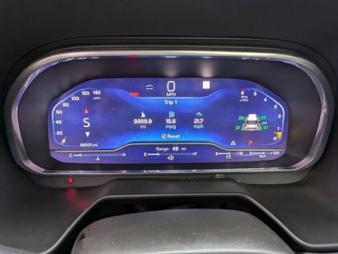 Used 2023 Chevrolet Tahoe Premier w/ Premium Package image 18