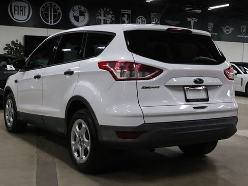Used 2016 Ford Escape S image 3
