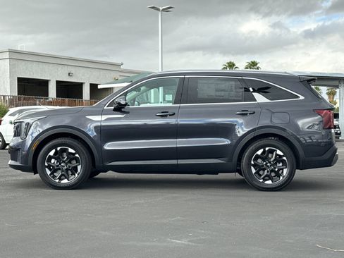 New 2026 Kia Sorento S image 6