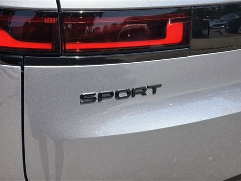 Used 2023 Land Rover Range Rover Sport SE image 29