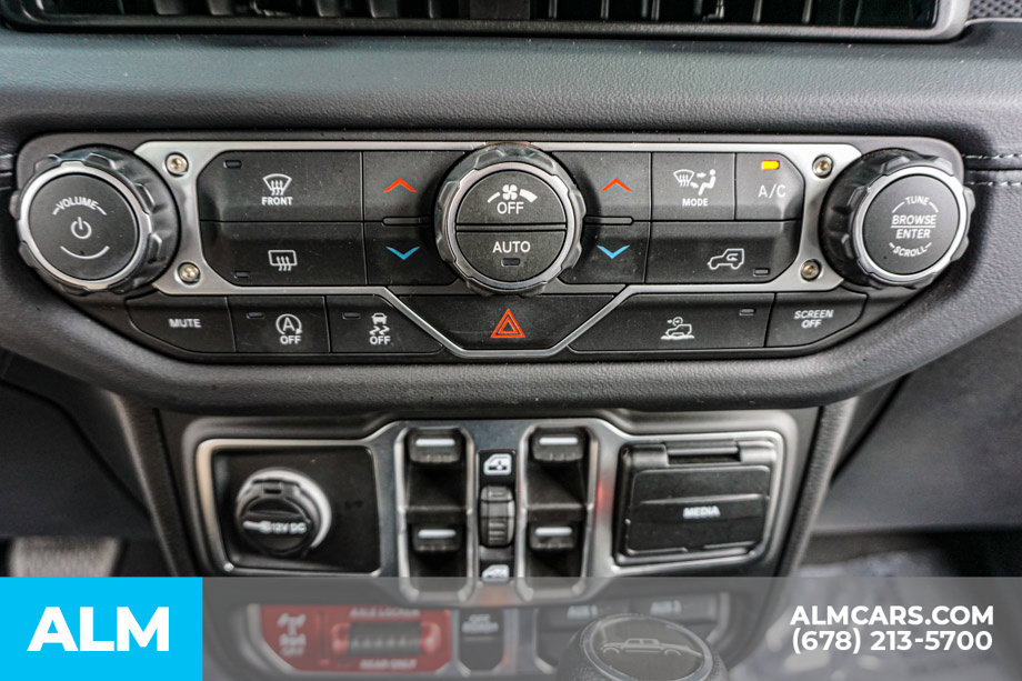Used 2026 Jeep Gladiator Mojave AWD/4WD image 41