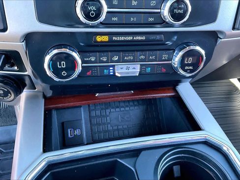 Used 2022 Ford F250 King Ranch w/ King Ranch Ultimate Package image 32