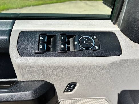 Used 2017 Ford F350 XL w/ Power Equipment Group RWD image 20