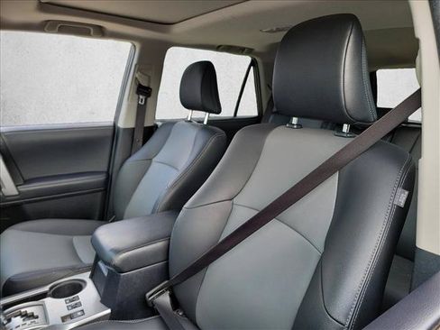Used 2022 Toyota 4Runner SR5 Premium w/ Moonroof Package AWD/4WD image 12