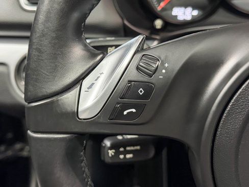 Used 2015 Porsche Boxster image 15