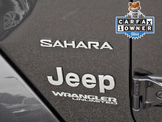 Used 2022 Jeep Wrangler Unlimited Sahara w/ LED Lighting Group AWD/4WD image 31