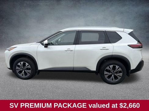 Used 2023 Nissan Rogue SV w/ SV Premium Package image 2