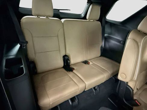 Used 2023 Chevrolet Traverse Premier w/ LPO, Floor Liner Package FWD image 29
