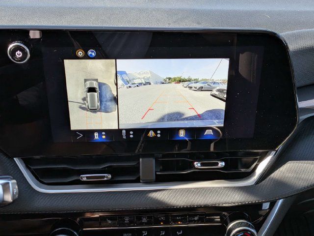 Used 2025 Chevrolet Equinox LT w/ Safety and Technology Package FWD image 26