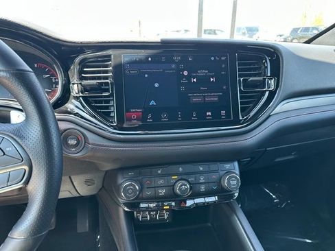 Used 2025 Dodge Durango GT AWD/4WD image 23