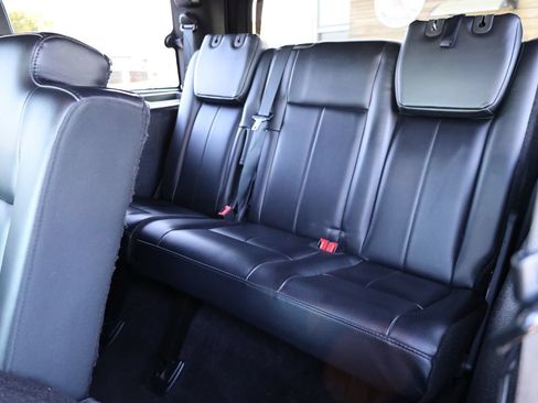 Used 2016 Ford Expedition Limited RWD image 13