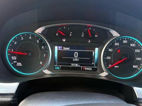 Used 2019 Chevrolet Traverse Premier w/ Driver Confidence II Package FWD image 23
