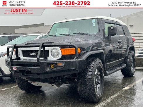 Used 2014 Toyota FJ Cruiser image 1