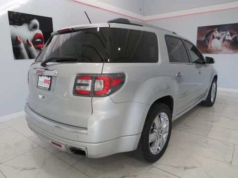 Used 2015 GMC Acadia Denali image 4