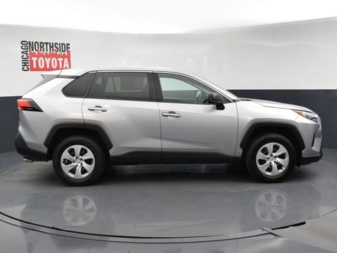 Used 2024 Toyota RAV4 LE AWD/4WD image 5