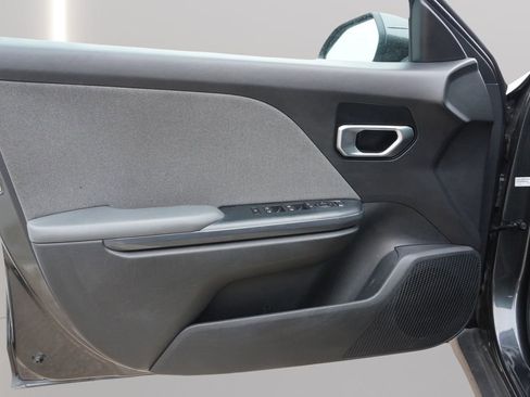 Used 2025 Kia K4 EX FWD image 13