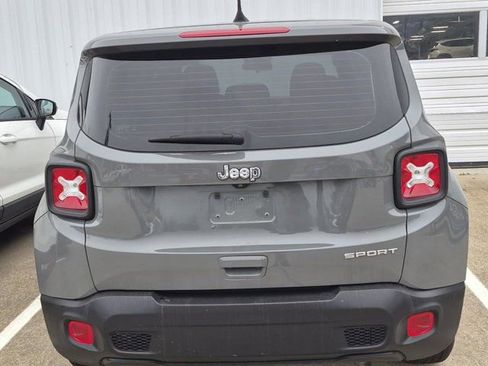 Used 2021 Jeep Renegade Sport FWD image 5