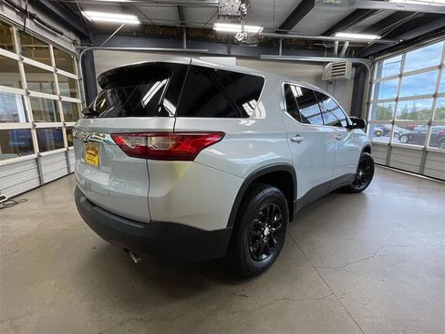 Used 2021 Chevrolet Traverse LS w/ LPO, Cargo Package AWD/4WD image 5