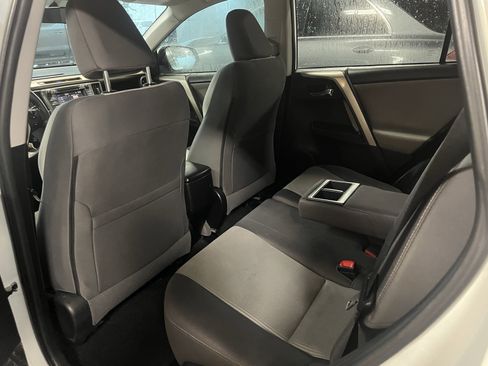 Used 2015 Toyota RAV4 XLE FWD image 31